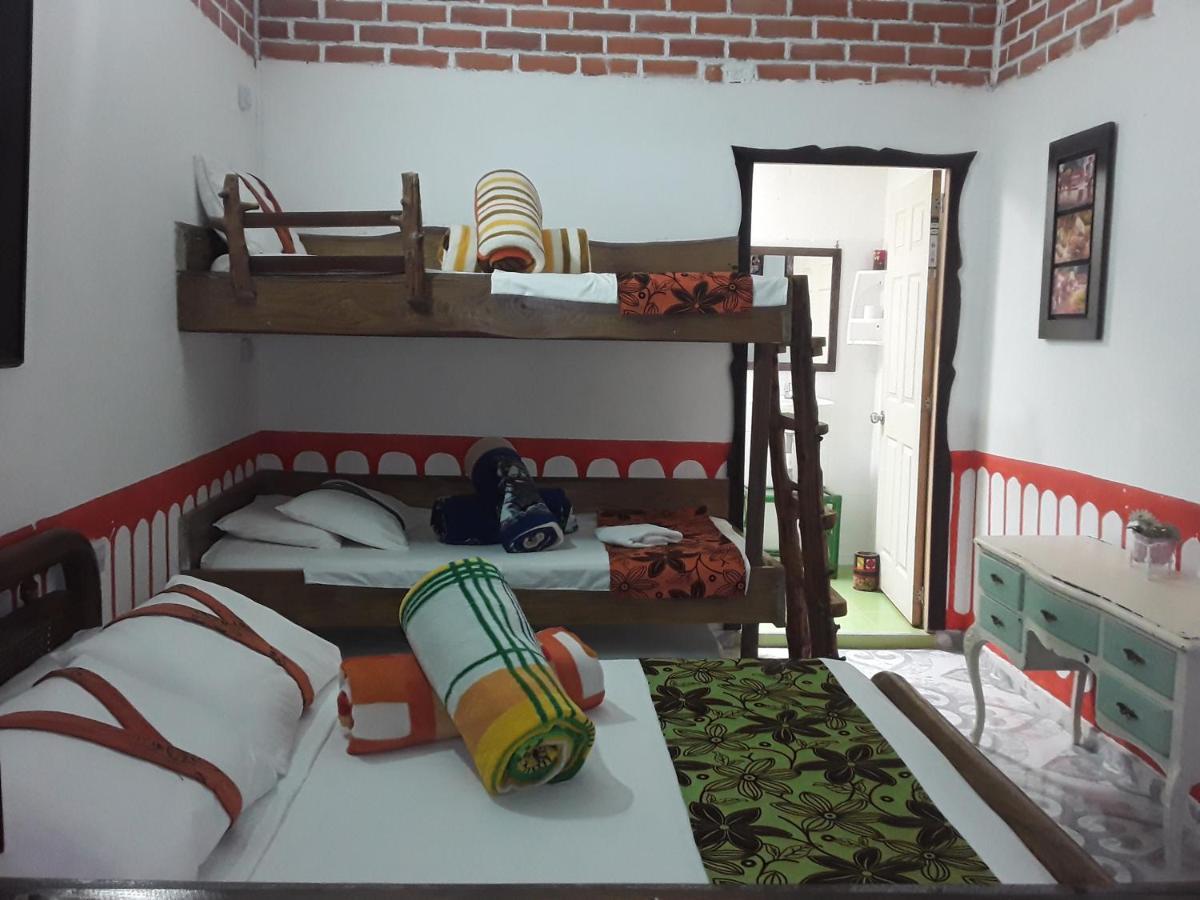 Готель Casa Turistica Art-Velez Саленто Екстер'єр фото