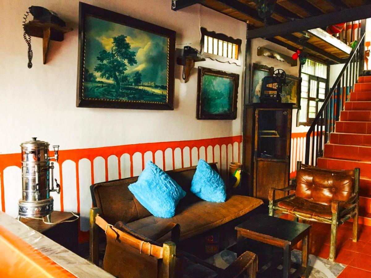 Готель Casa Turistica Art-Velez Саленто Екстер'єр фото