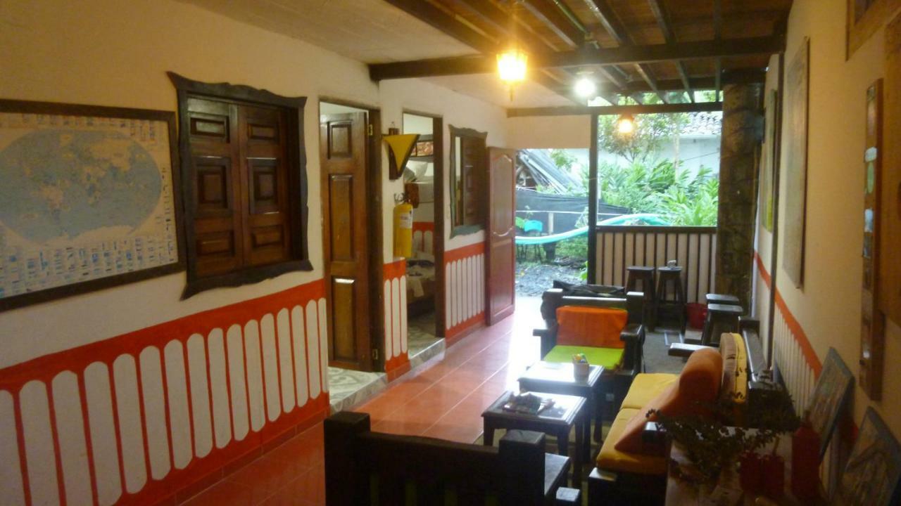 Готель Casa Turistica Art-Velez Саленто Екстер'єр фото