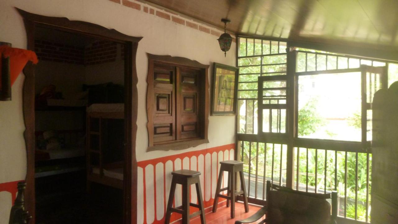 Готель Casa Turistica Art-Velez Саленто Екстер'єр фото